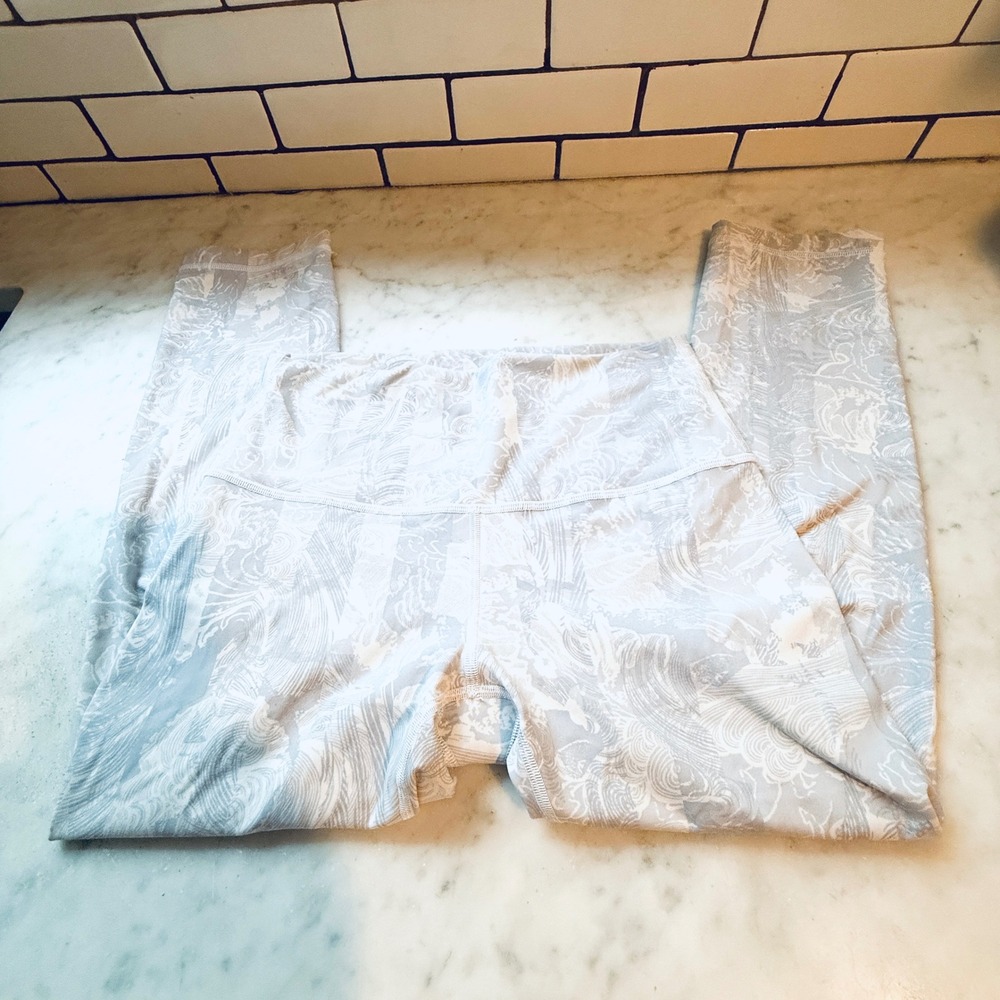 Lululemon Leggings Wunder Under High Rise Yoga Pants‎ Printed Athletic Size 6